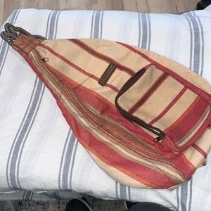 Union Bay. Sling body bag.